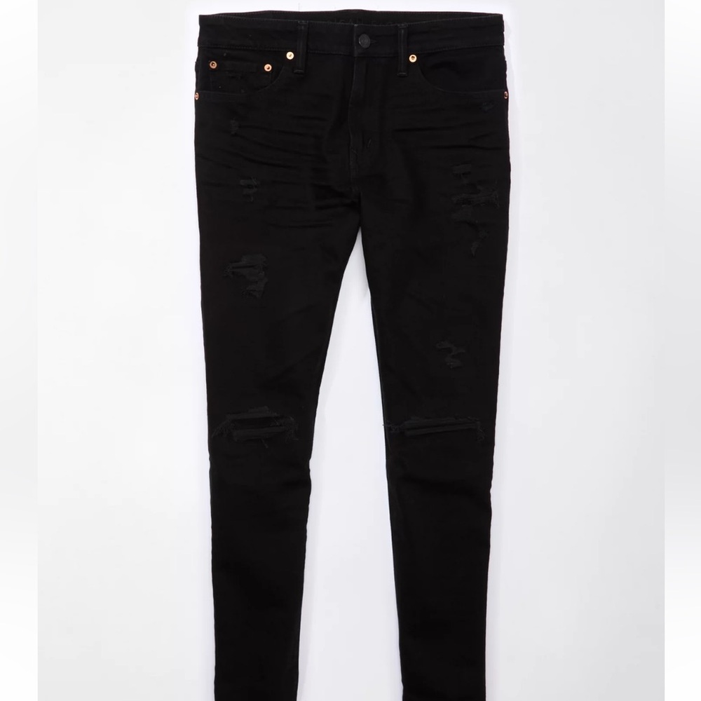 SOLD!! American Eagle Outfitters Black Denim Distressed Skinny Jeans